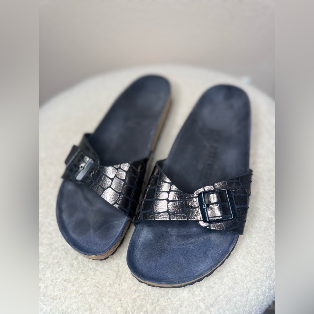 BIRKENSTOCK WOMEN’S MADRID GATOR GLEAM BLACK EMBOSSED LEATHER